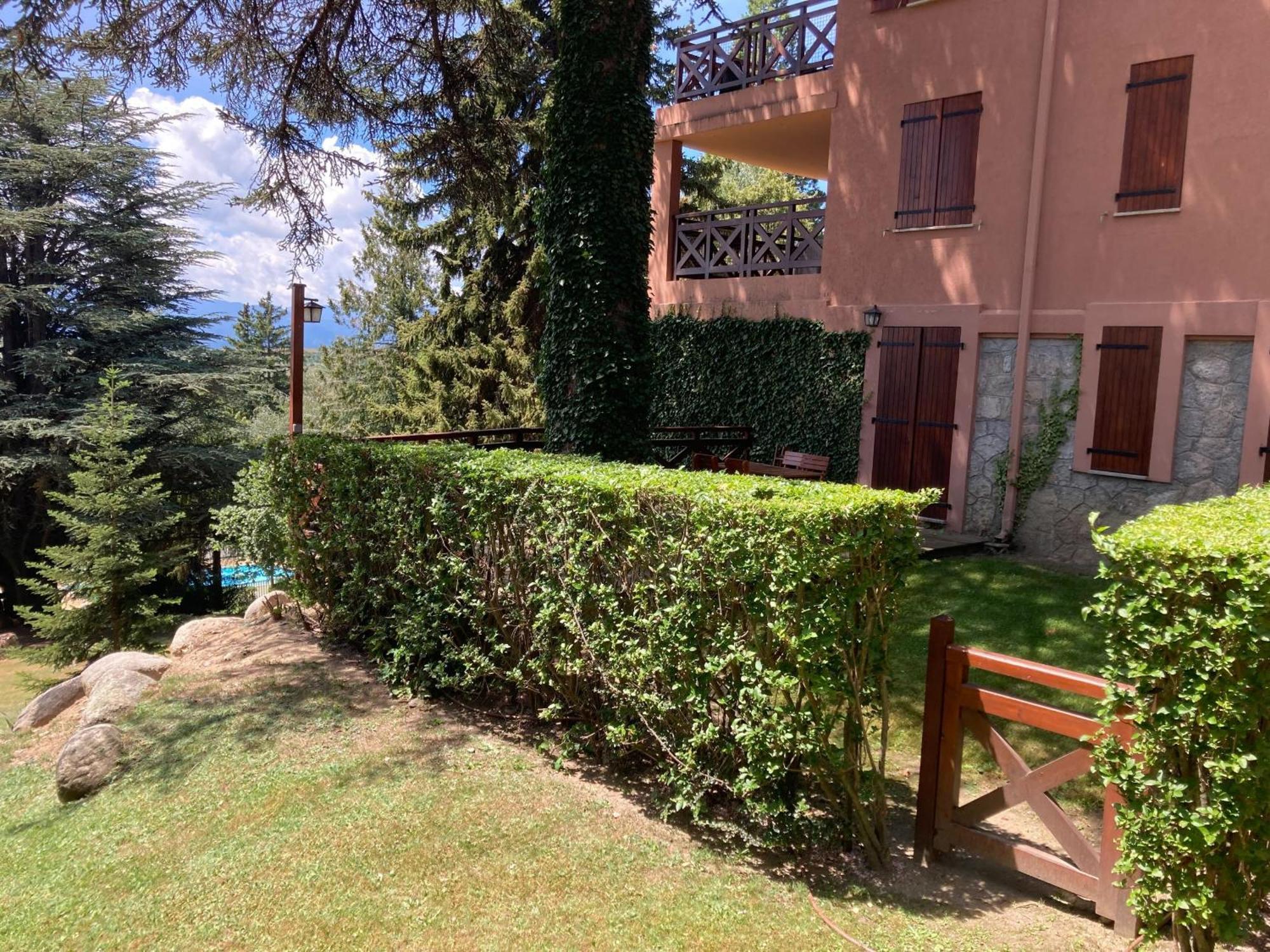 Apartamento Con Jardin - Montana Park Enveitg Exterior photo